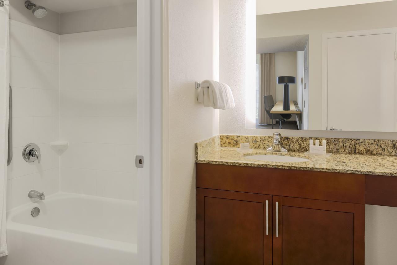Residence Inn St. Petersburg Clearwater Exterior foto